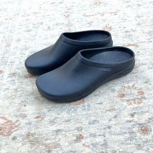 Aetrex Mens Black Clogs Sz 13